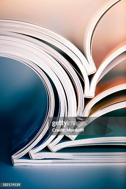 magazine stack - magazine stack stock pictures, royalty-free photos & images