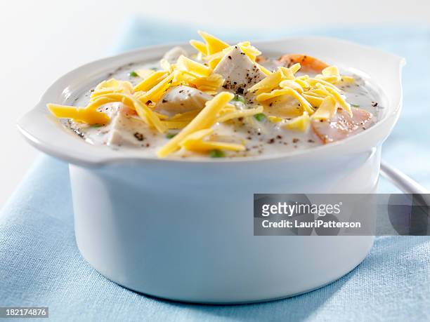 クリーミーなチキン、野菜スープ 3 - cream soup ストックフォトと画像