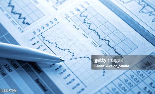 diagrama dólar - finanzas domésticas fotografías e imágenes de stock