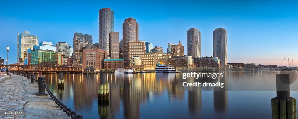 Boston nascer do sol no céu azul e calma Panorama do Porto