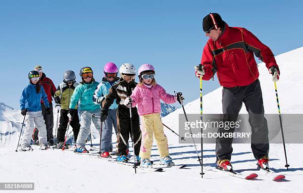 scuola di sci - ski foto e immagini stock