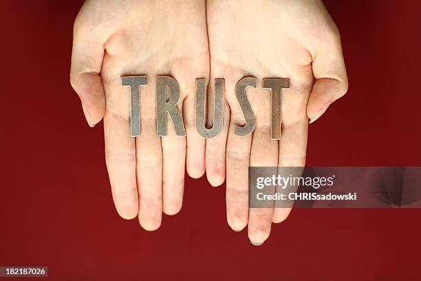 trust - mot photos et images de collection