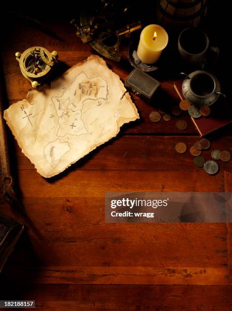 treasure map and nautical equipment - treasure map stockfoto's en -beelden