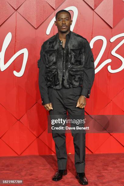 Damson Idris attends The Fashion Awards 2023 presented by Pandora at The Royal Albert Hall on December 4, 2023 in London, England.