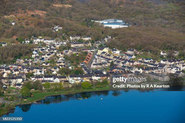 llyn padarn, llanberis, gwynedd, north wales - llanberis stock pictures, royalty-free photos & images
