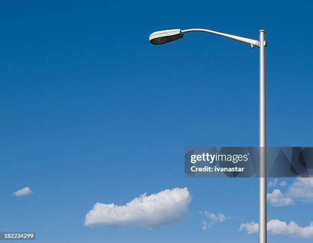 luce stradale - pole foto e immagini stock