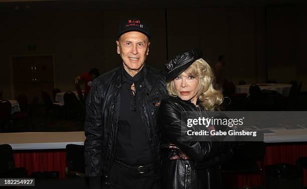 Actor Howard Maurer and actress Dyanne Thorne attend the Las Vegas Comic Expo at the Riviera Hotel & Casino on September 28, 2013 in Las Vegas,...