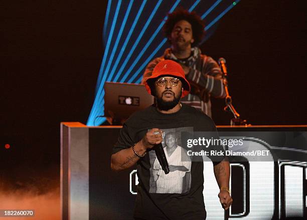 Schoolboy Q performs onstage at the BET Hip Hop Awards 2013 at Boisfeuillet Jones Atlanta Civic Center on September 28, 2013 in Atlanta, Georgia.