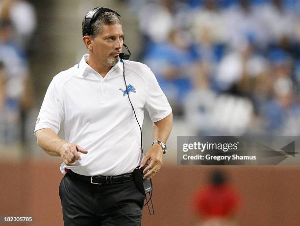 Detroit Lions head coach Jim Schwartz paces the sideline while playing the Chicago Bears at Ford Field on September 29, 2013 in Detroit, Michigan.