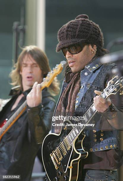 Lenny Kravitz during Lenny Kravitz Performs on The Today Show Summer Concert Series - May 20, 2004 at NBC Studios, Rockefeller Plaza in New York...