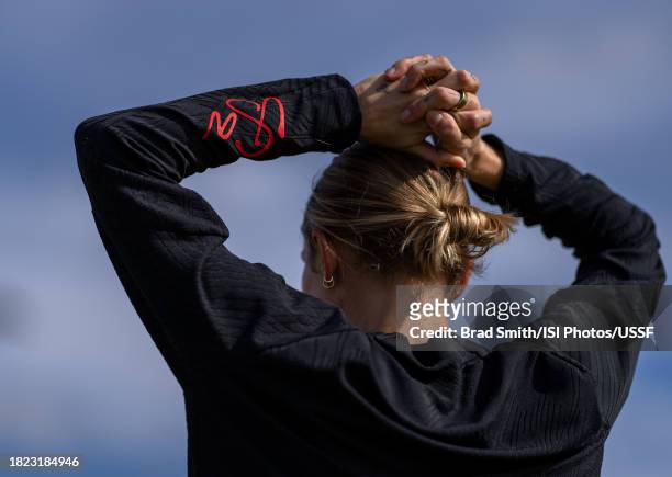 Abby Dahlkemper of the United States warms up during USWNT training at Florida Blue Training Center on November 30, 2023 in Fort Lauderdale, Florida.