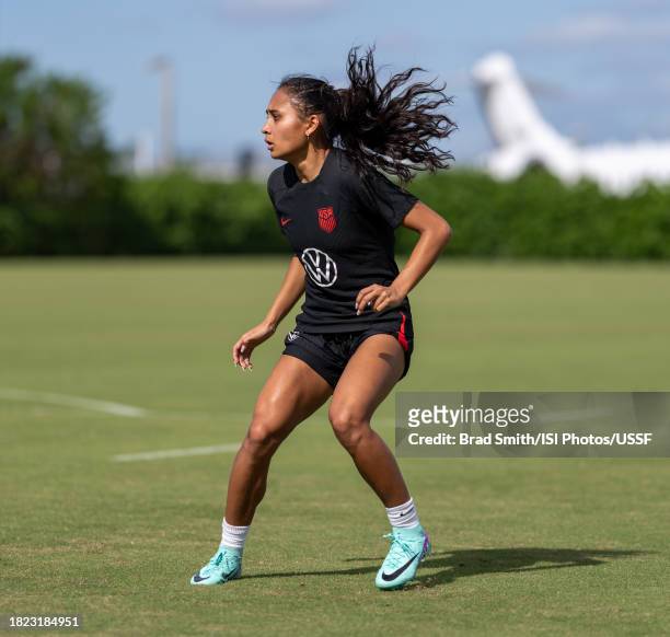 Alyssa Thompson of the United States looks to the ball during USWNT training at Florida Blue Training Center on November 30, 2023 in Fort Lauderdale,...