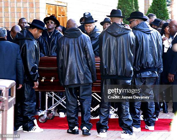 Funeral Jason Rae 60 Jam Master Jay Funeral Stock Photos, High-Res Pictures, and Images ...
