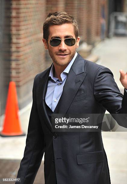 Jake Gyllenhaal visits Late Show With David Letterman at the Ed Sullivan Theater on May 24, 2010 in New York City.