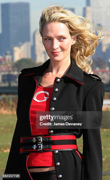 Uma Thurman during Uma Thurman and Luke Wilson on Location for Super Ex-Girlfriend - November 4, 2005 at Liberty State Park in Jersey City, New...