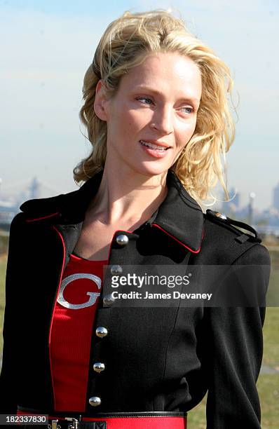 Uma Thurman during Uma Thurman and Luke Wilson on Location for Super Ex-Girlfriend - November 4, 2005 at Liberty State Park in Jersey City, New...