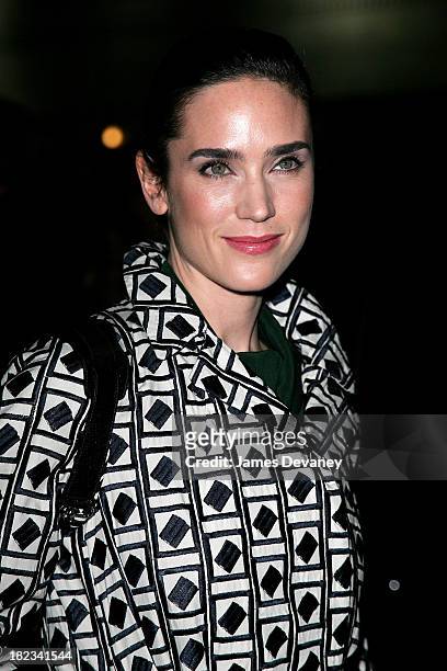 Jennifer Connelly during Jennifer Connelly Visits ''The Late Show With David Letterman'' - November 30, 2006 at Ed Sullivan Theatre in New York City,...