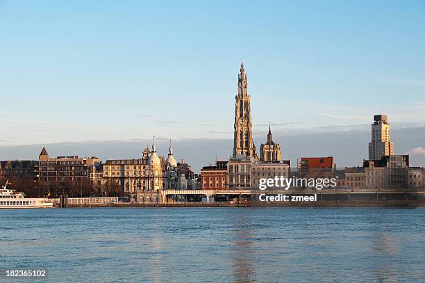 skyline of antwerp - antwerpen stockfoto's en -beelden