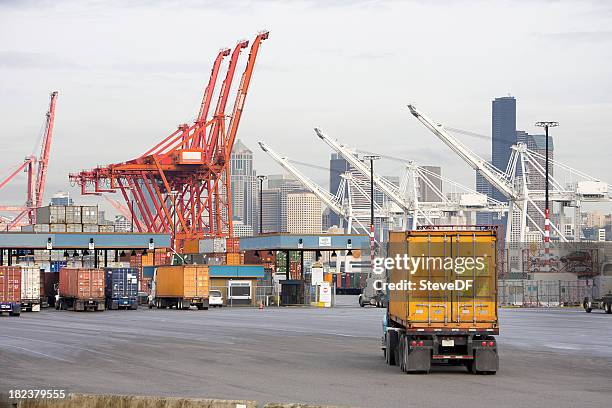 trucks arriving at port for shipping - seattle port stock pictures, royalty-free photos & images