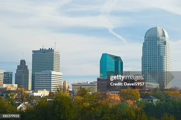 winston-salem skyline - winston salem stockfoto's en -beelden