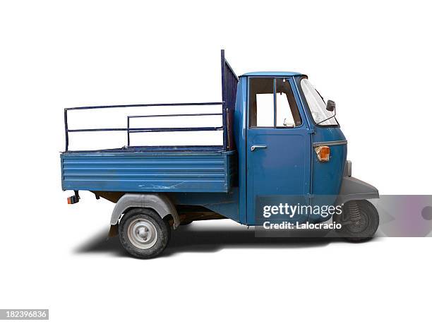 piaggio y ape - autos usados fotografías e imágenes de stock