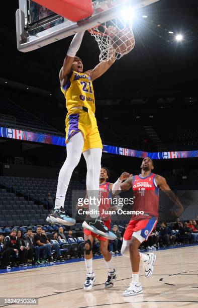 Maxwell Lewis of the South Bay Lakers dunks the ball during the game against the Ontario Clippers on December 4, 2023 at Toyota Arena in Ontario,...