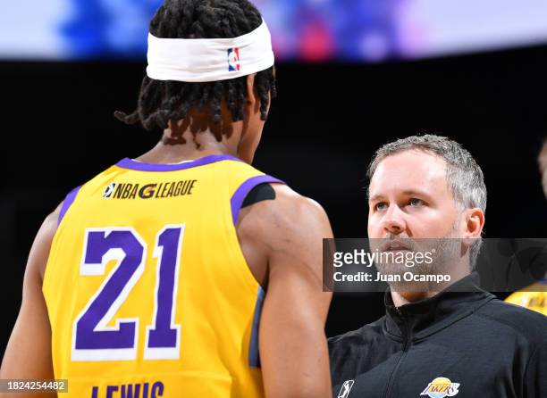 Head Coach Dane Johnson of the South Bay Lakers talks with Maxwell Lewis during the game against the Ontario Clippers on December 4, 2023 at Toyota...