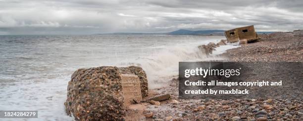 coastal features at kingston on spey-scotland. - pebble shapes stock pictures, royalty-free photos & images
