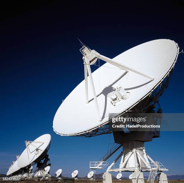 vla radio telescopes in socorro, new mexico - radio spectrum stock pictures, royalty-free photos & images