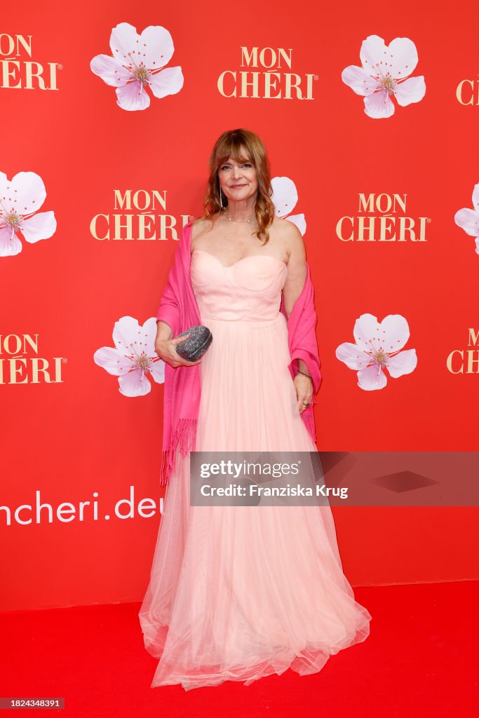 Mon Cheri Hosts Barbara Tag 2023