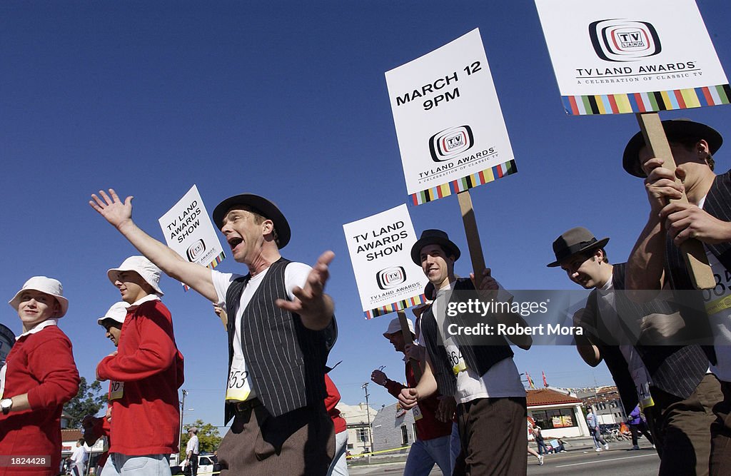 Runners Promote TV Land Awards At 2003 Los Angeles Marathon