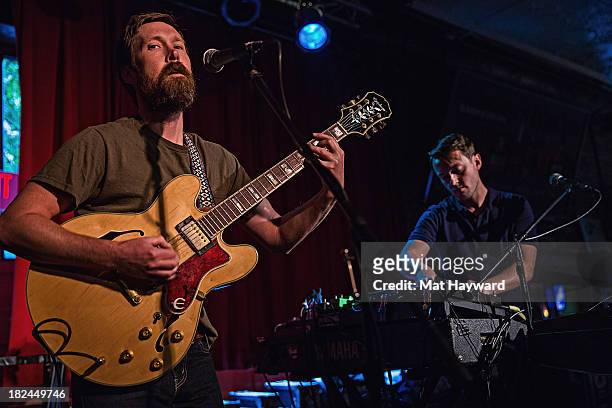 Singer/guitarist Matt Pelham and keyboard player Mark Bond of the Features perform during an EndSession hosted by 107.7 The End at the J&M Cafe on...