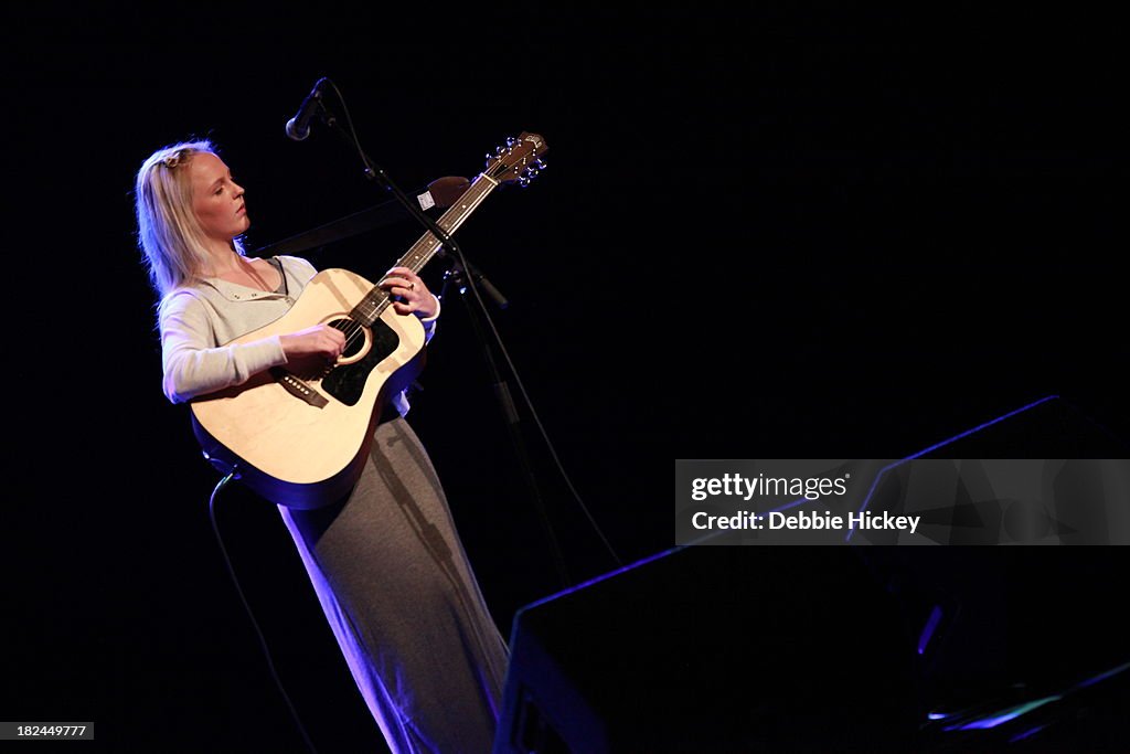 Laura Marling Performs At The Olympia, Dublin