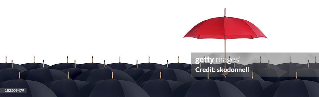 Homem negócios, segurando um guarda-chuva vermelho