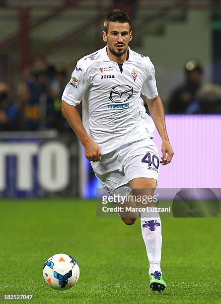 Nenad Tomovic of ACF Fiorentina in action during the Serie A match between FC Internazionale Milano and ACF Fiorentina at Giuseppe Meazza Stadium on...