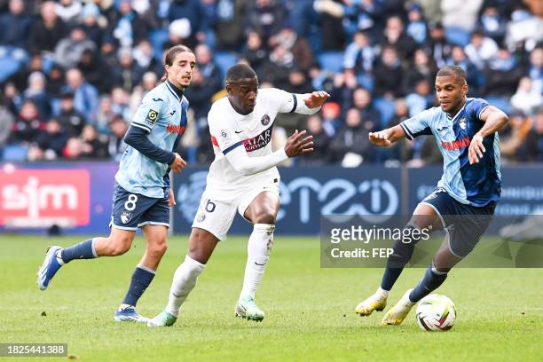 Loic NEGO - 08 Yassine KECHTA - 26 Nordi MUKIELE during the Ligue 1 Uber Eats match between Havre Athletic Club and Paris Saint-Germain Football Club...