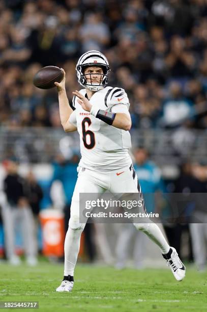 Cincinnati Bengals quarterback Jake Browning throws a pass during the game between the Jacksonville Jaguars and the Cincinnati Bengals on December 4,...