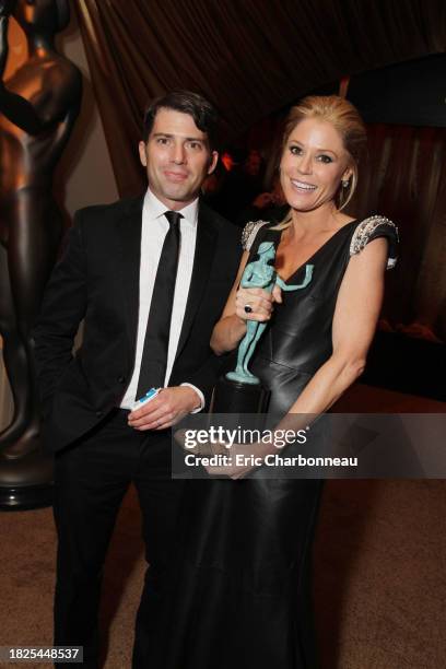 Scott Phillips and Julie Bowen at the 19th Annual Screen Actors Guild Awards held at The Shrine Auditorium on January 27, 2013 in Los Angeles,...