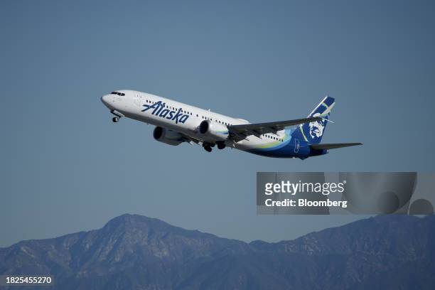 An Alaska Airlines airplane takes off at Los Angeles International Airport in Los Angeles, California, US, on Tuesday, Dec. 5, 2023. Alaska Air Group...