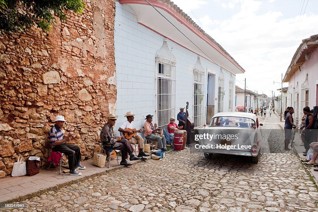 Street musicians