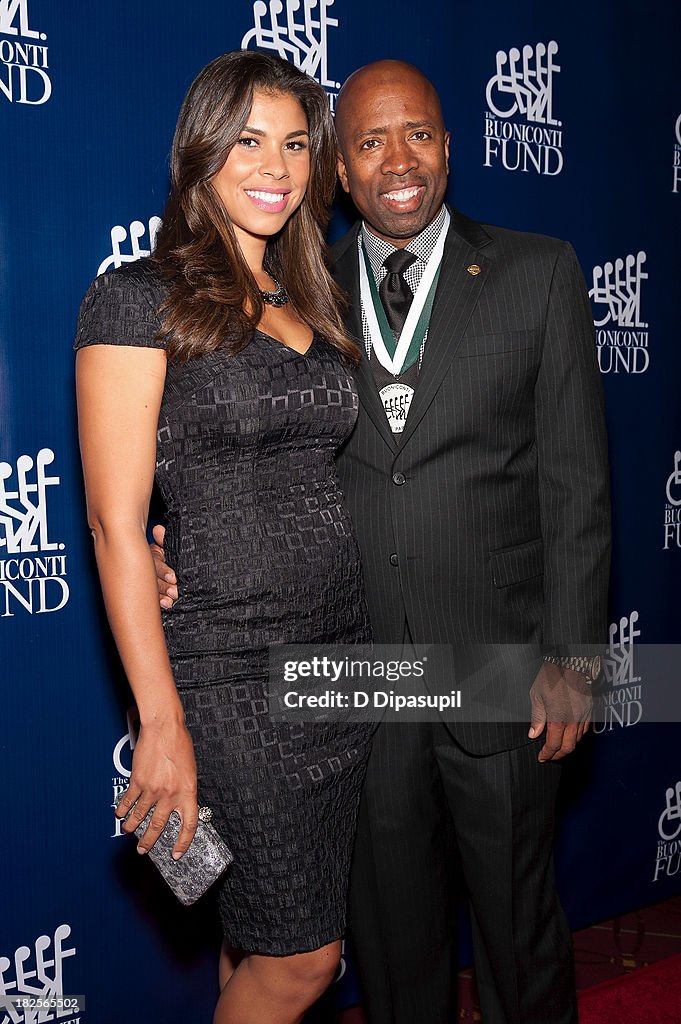 Kenny Smith and Gwendolyn Osborne attend the 28th Annual Great Sports ...