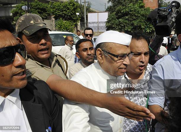 India Rasheed Hmgt 25 Rasheed Roy Stock Photos, High-Res Pictures, and Images - Getty Images