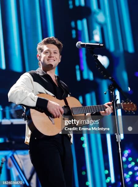 Niall Horan performs onstage at iHeartRadio 102.7 KIIS FM's Jingle Ball 2023 Presented by Capital One at The Kia Forum on December 01, 2023 in Los...