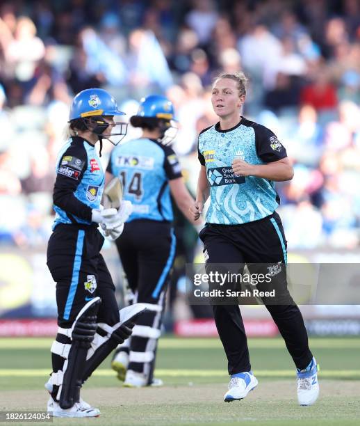 Nicola Hancock of the Brisbane Heat celebrates the wicket of Katie Mack of the Adelaide Strikers for 3 runs during the WBBL Final match between...