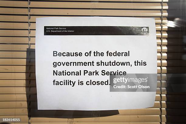 Nps Closure Sign 752 National Park Service Sign Stock Photos, High-Res Pictures, and ...