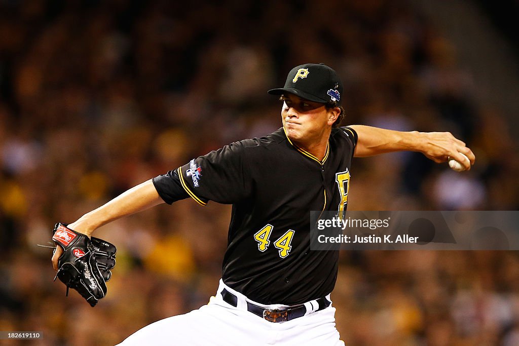 Wild Card Game - Cincinnati Reds v Pittsburgh Pirates