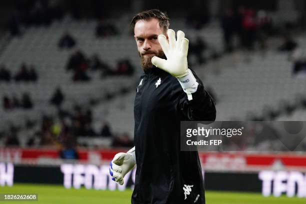 Alexandre OUKIDJA of Metz during the Ligue 1 Uber Eats match between Lille Olympique Sporting Club and Football Club de Metz at Stade Pierre Mauroy...
