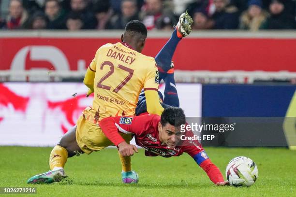 Benjamin ANDRE of Lille and Danley JEAN JACQUES of Metz during the Ligue 1 Uber Eats match between Lille Olympique Sporting Club and Football Club de...