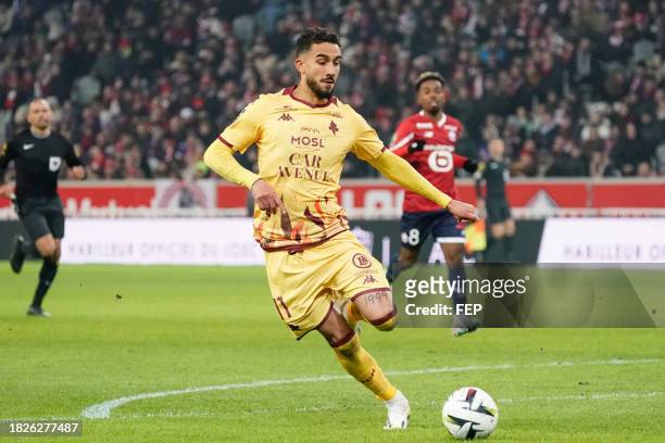 Simon ELISOR of Metz during the Ligue 1 Uber Eats match between Lille Olympique Sporting Club and Football Club de Metz at Stade Pierre Mauroy on...