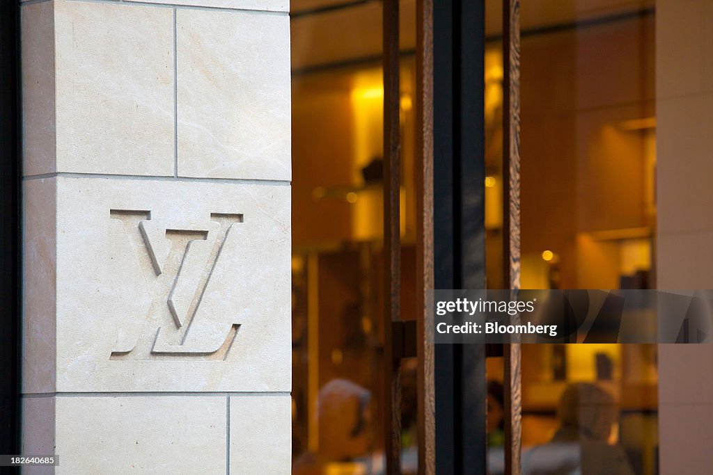 General Retail Images As Rise Predicted In German GDP